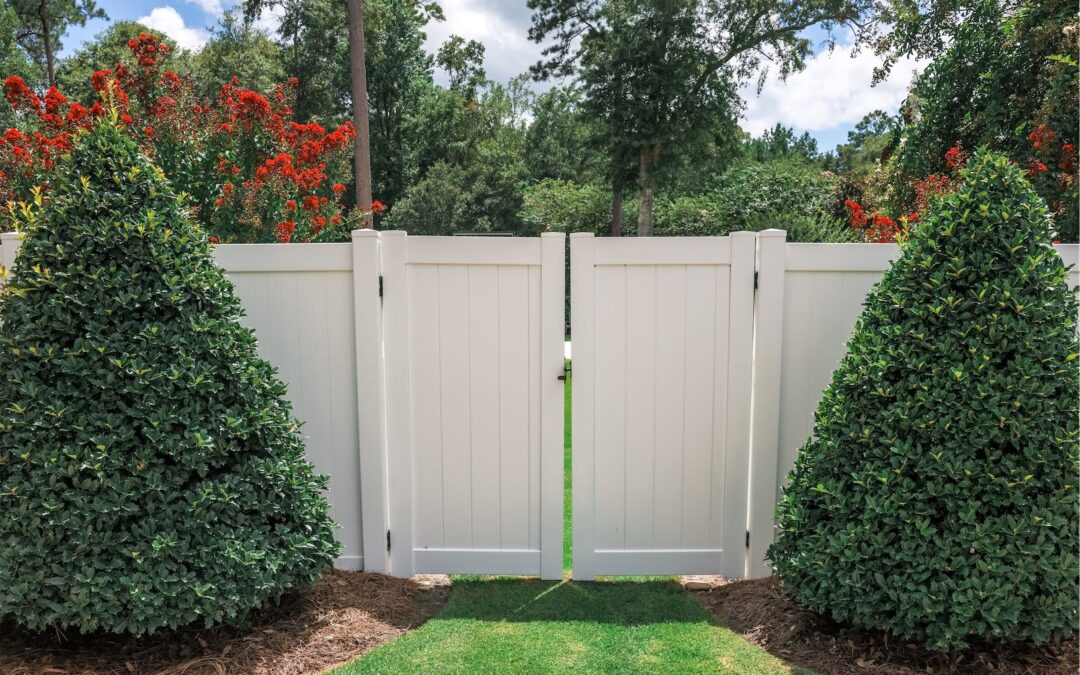 The Truth About Vinyl Fence Installation: DIY vs. Hiring a Pro
